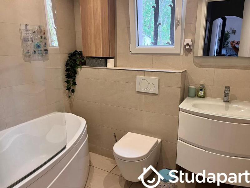 Chambre - 12 m² - 1 pièce