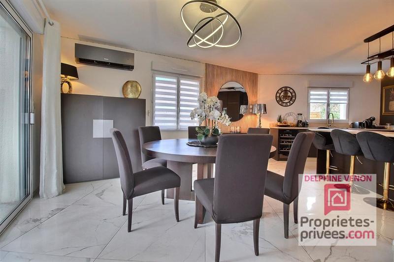 Maison - 141 m² - 5 pièces