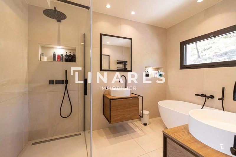 Villa - 189 m² - 6 pièces