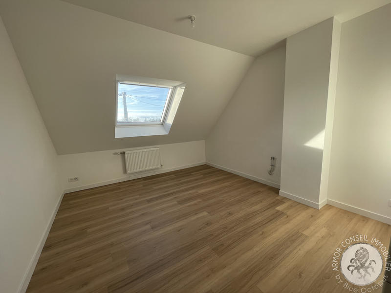 Maison - 105 m² - 6 pièces