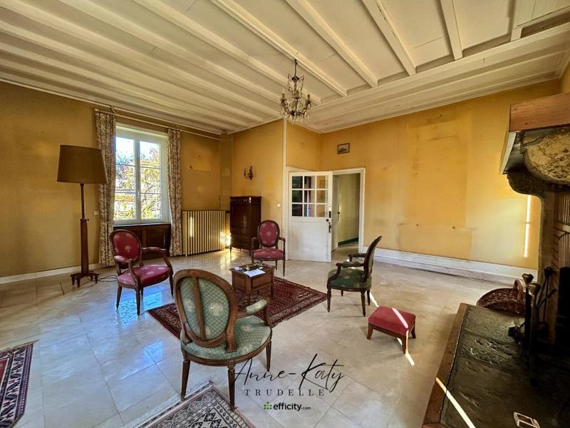 Maison - 180 m² - 8 pièces