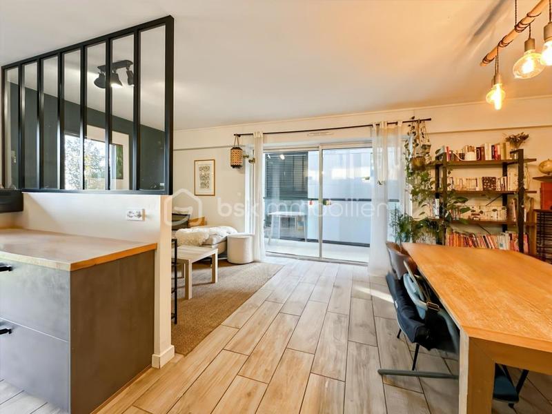 Appartement - 80 m² - 4 pièces