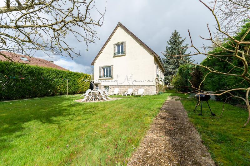 Maison - 142 m² - 6 pièces