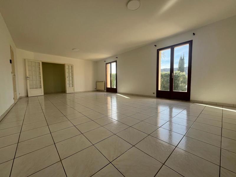 Maison - 98 m² - 4 pièces