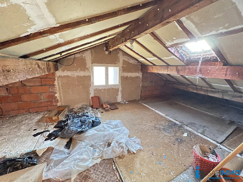 Maison - 96 m² - 5 pièces