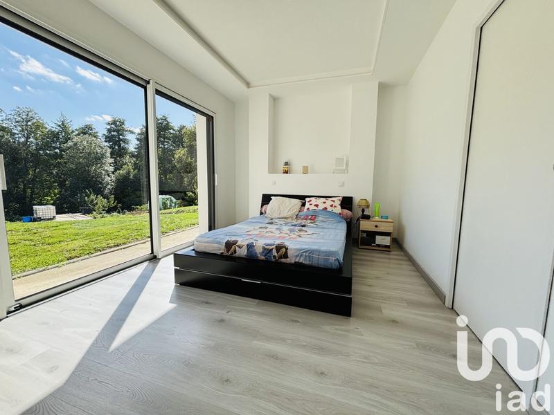 Maison - 186 m² - 6 pièces