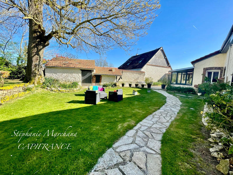 Maison - 137 m² - 6 pièces