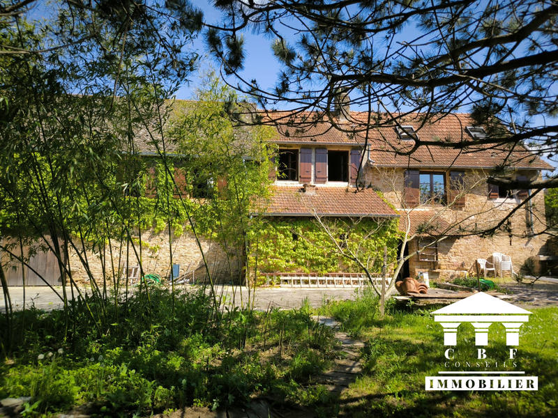 Maison - 172 m² - 9 pièces