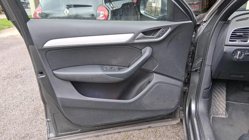 Audi Q3 2.0 Tdi 150 Quattro s-Tronic7 s line - Entretien constructeur Toit ouvrant