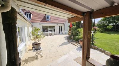 Propriété - 260 m² - 5 pièces