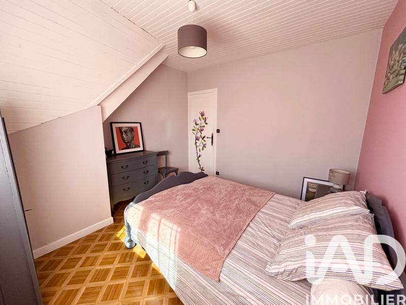 Maison - 180 m² - 9 pièces