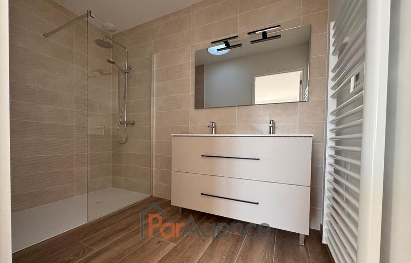 Maison - 150 m² - 4 pièces