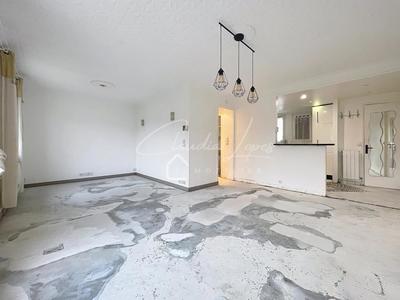 Maison - 65 m² - 6 pièces