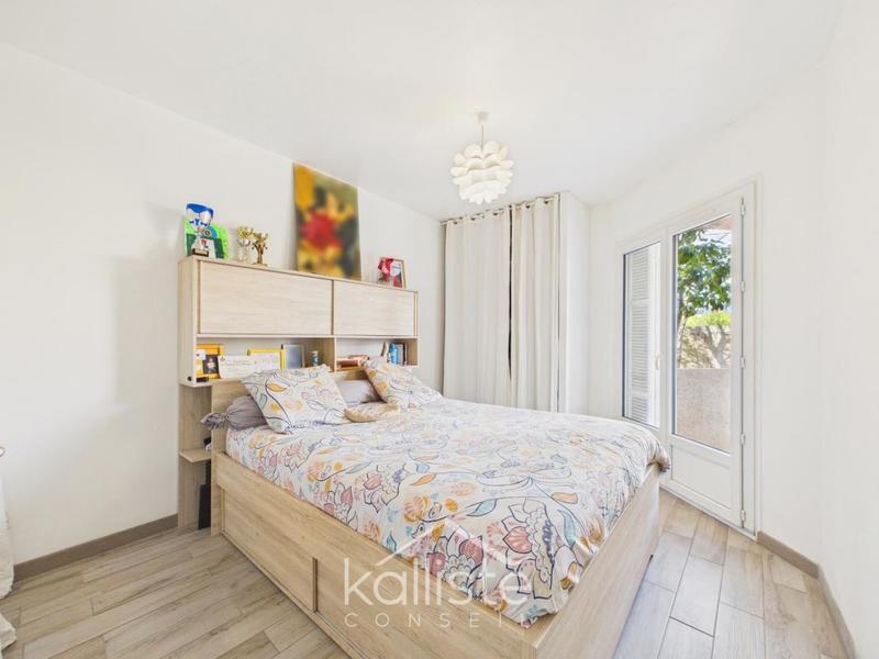 Appartement - 77 m² - 4 pièces