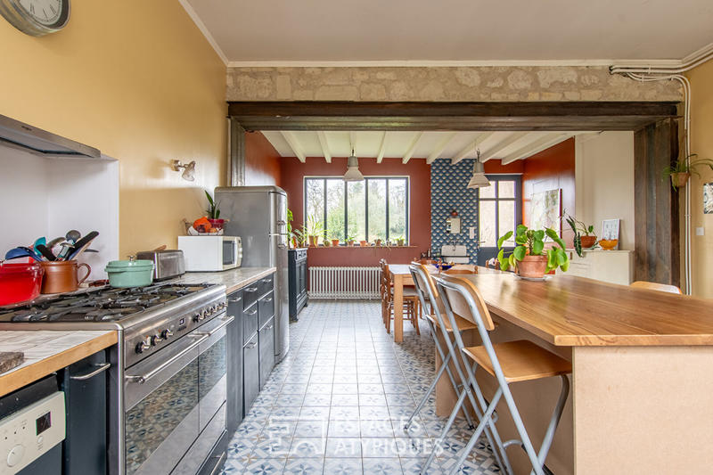 Maison - 220 m² - 8 pièces