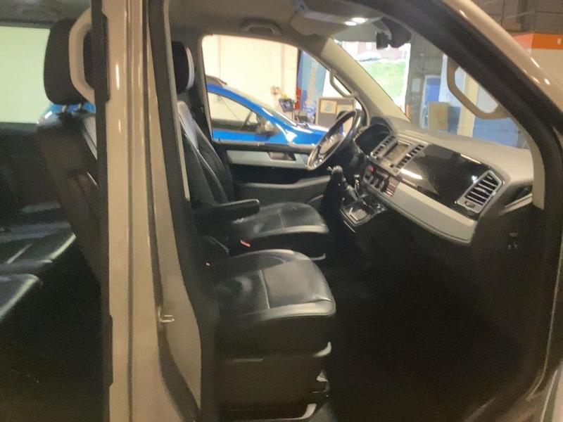 Volkswagen Caravelle 5 Pl 2.0 Tdi 150 Gps