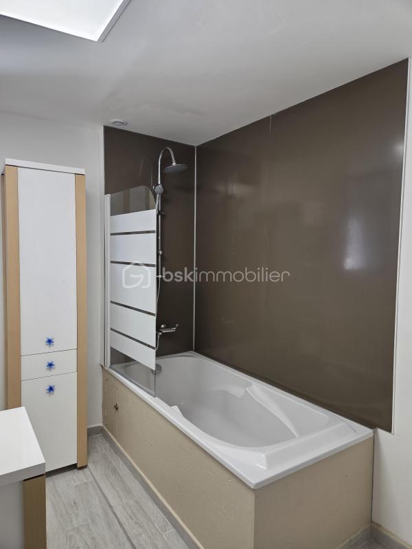 Maison traditionnelle - 128 m² - 5 pièces