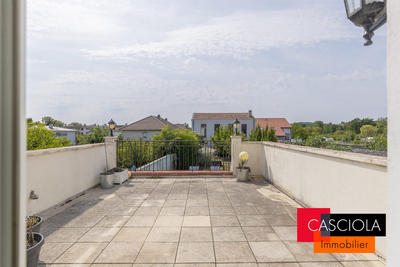 Appartement - 130 m² - 5 pièces