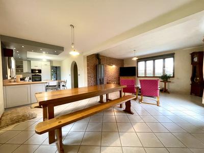 Maison traditionnelle - 123 m² - 6 pièces