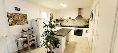 Maison - 92 m² - 4 pièces