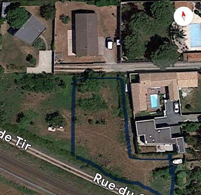 Terrain constructible - 1 500 m²