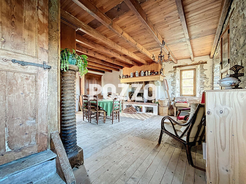 Maison - 146 m² - 7 pièces