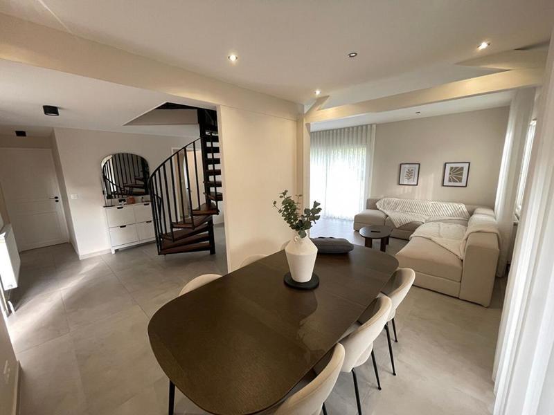 Maison - 127 m² - 6 pièces