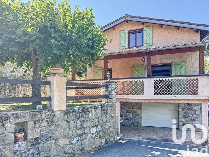 Maison - 151 m² - 5 pièces