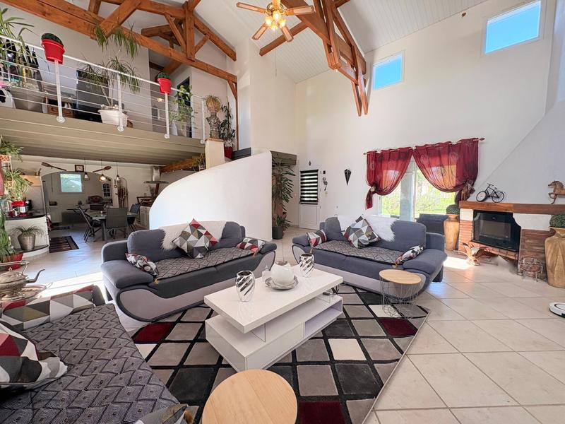 Maison - 176 m² - 4 pièces