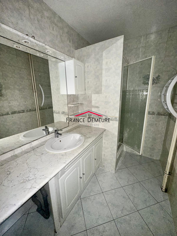 Appartement - 57 m² - 2 pièces