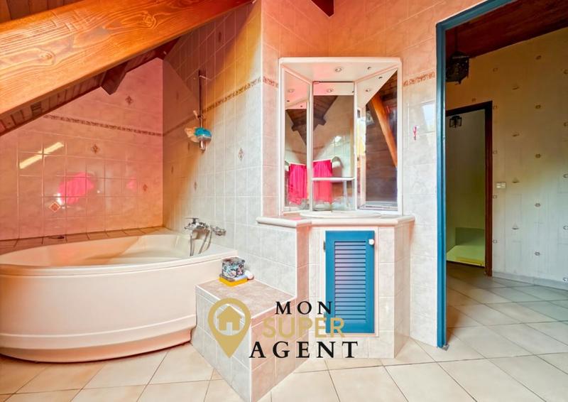 Maison - 171 m² - 9 pièces