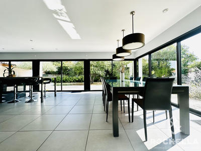 Maison contemporaine - 175 m² - 7 pièces
