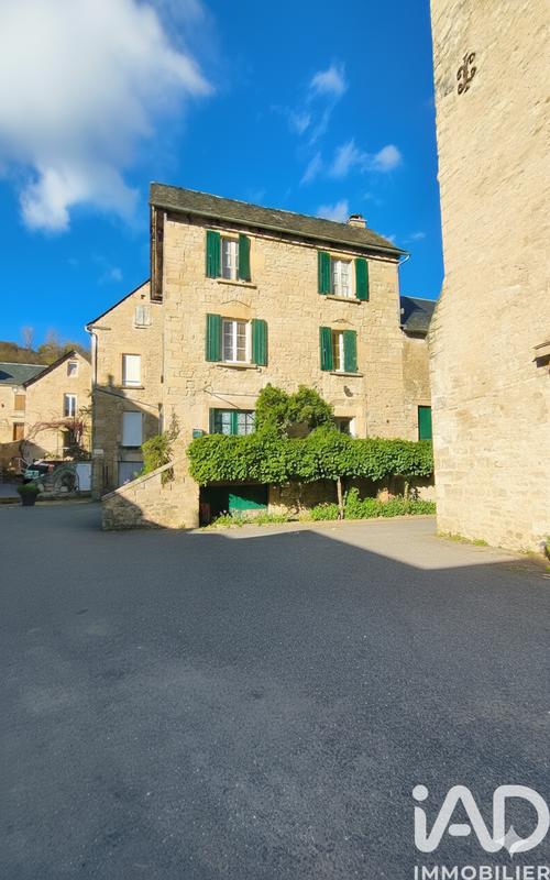 Maison - 95 m² - 5 pièces