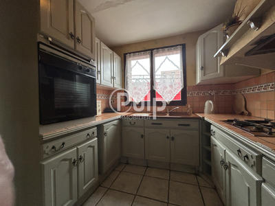 Maison - 80 m² - 5 pièces