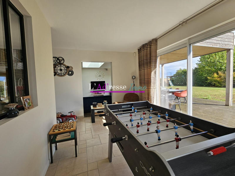 Villa - 246 m² - 15 pièces