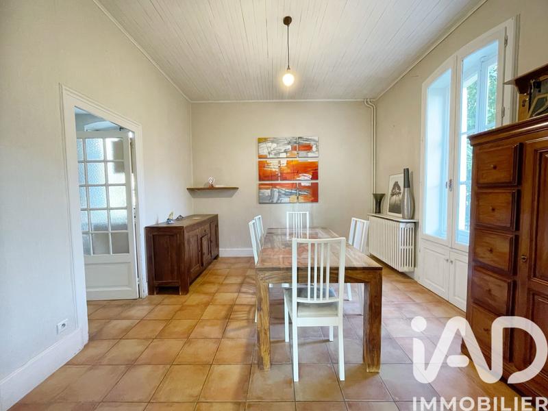 Maison - 248 m² - 7 pièces