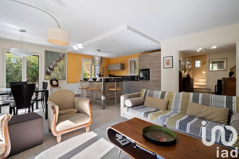 Maison - 183 m² - 5 pièces