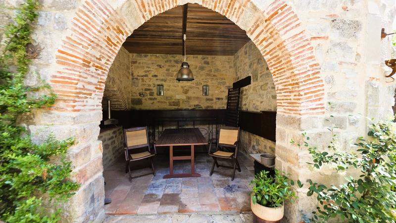 Maison - 450 m² - 17 pièces