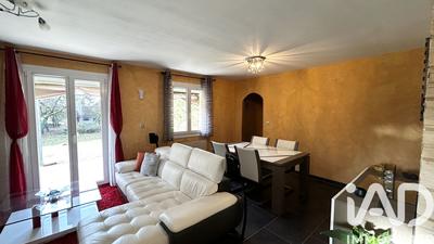 Maison - 105 m² - 6 pièces