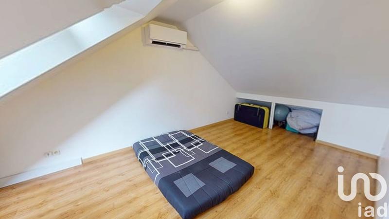 Maison - 94 m² - 5 pièces