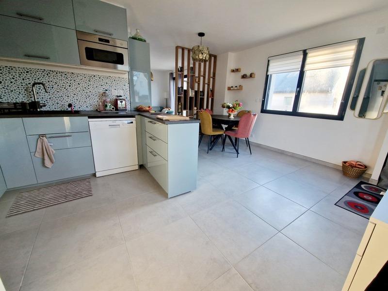 Maison - 83 m² - 4 pièces