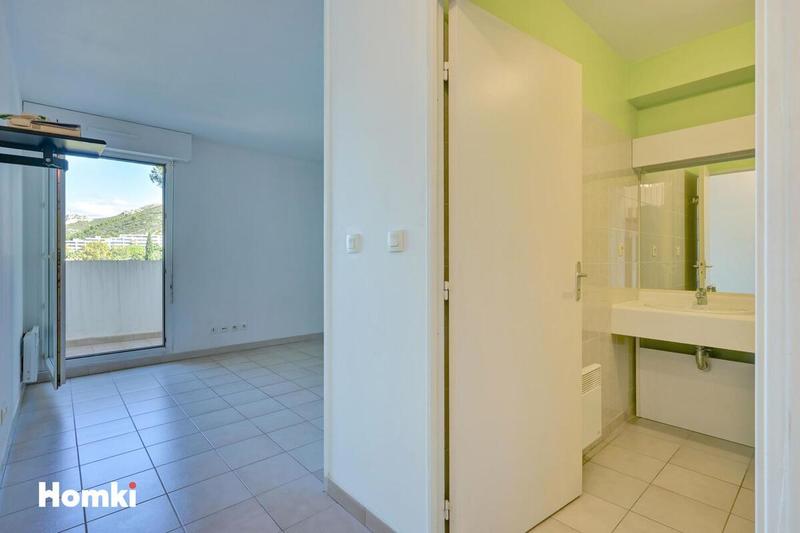 Studio - 21 m² - 1 pièce