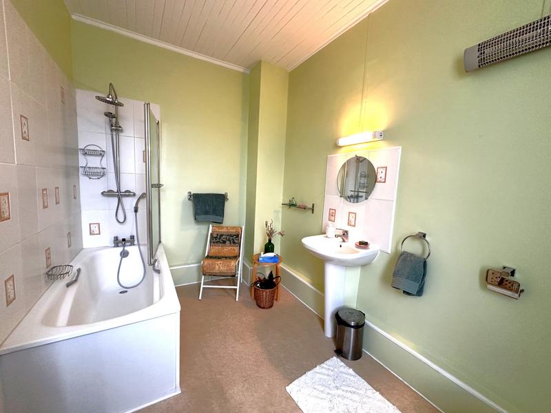 Maison traditionnelle - 158 m² - 7 pièces