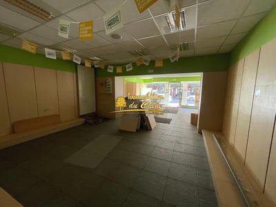 Local commercial - 211 m² - 5 pièces