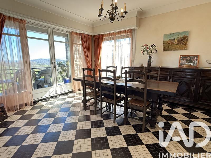 Maison - 146 m² - 5 pièces