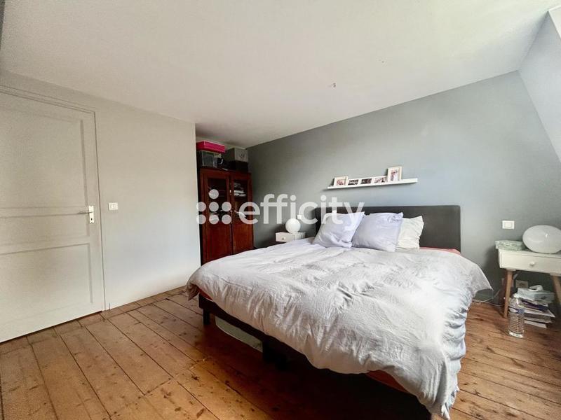 Maison - 200 m² - 8 pièces