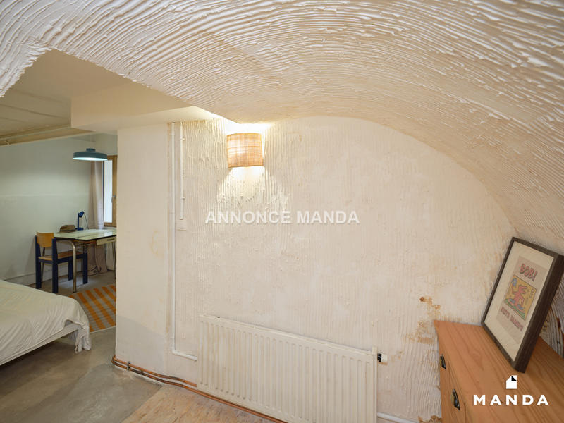 Chambre - 14 m² - 12 pièces