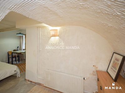 Chambre - 14 m² - 12 pièces