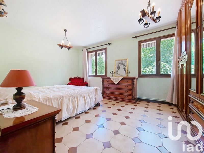 Maison - 188 m² - 10 pièces