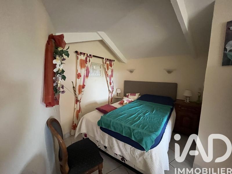 Maison - 325 m² - 13 pièces